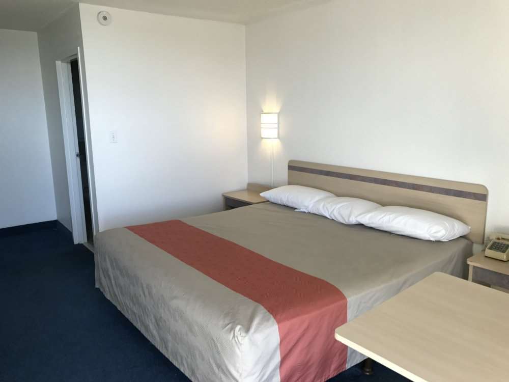 Vagabond Inn Эль-Пасо Номер фото